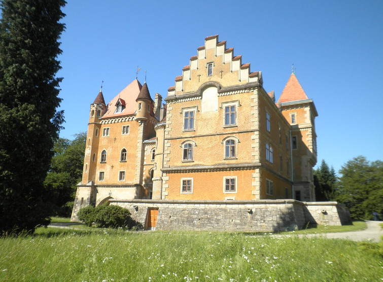 Dvorac Maruševec, Croatia